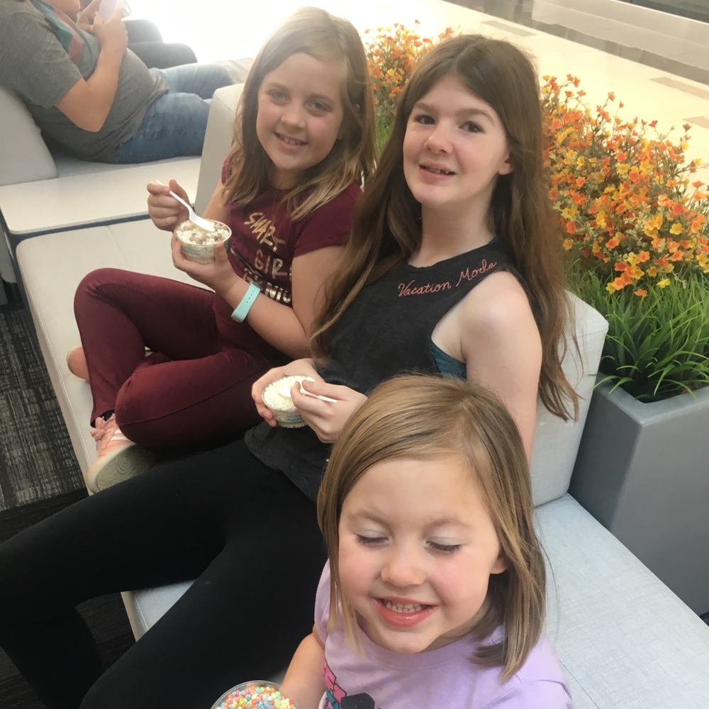 Meet your Posher, Laura